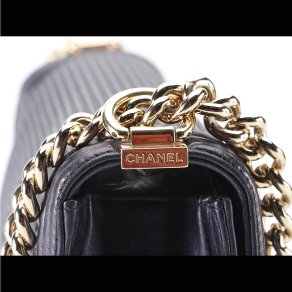 Chanel Large Boy Bag 2014 Resort Cube-Embossed Dark Blue Lambskin - Picture 9 of 12